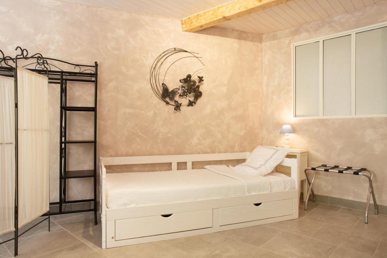 Bed and Breakfast Chambre D'Hotes Au Jardin Des Saveurs Cordes-sur-Ciel Exterior foto